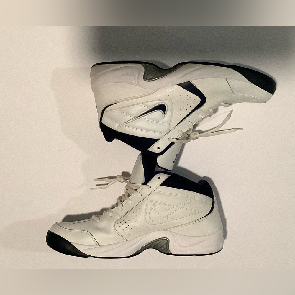 Nike the Overplay III Midnight Navy and White Basketball Shoes Men's size 13